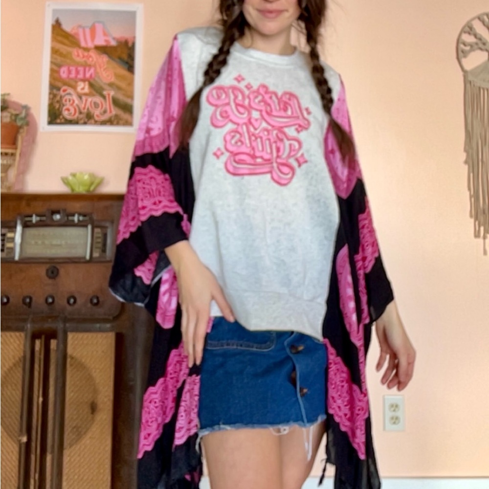 Upcycled “Let’s Go Girls” Box Top - Picture 3 of 4